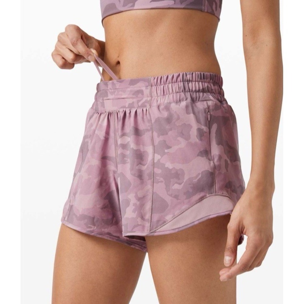 NWT *SOLD OUT* Lululemon Hotty Hot LR Short 4" Incognito Camo Pink Taupe Sz 6